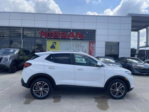Summit White 2023 Buick Encore GX Select