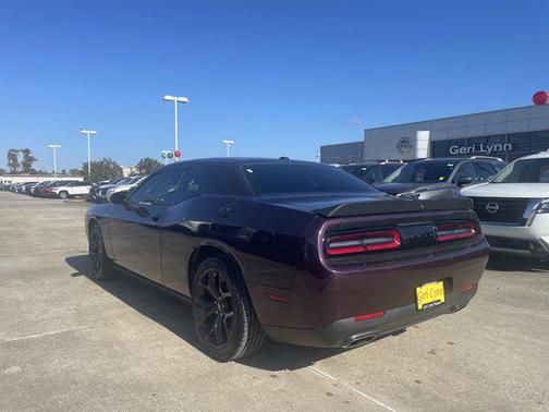 2020 Dodge Challenger SXT