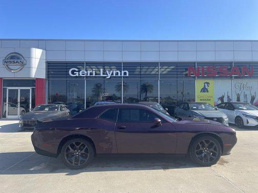 2020 Dodge Challenger SXT