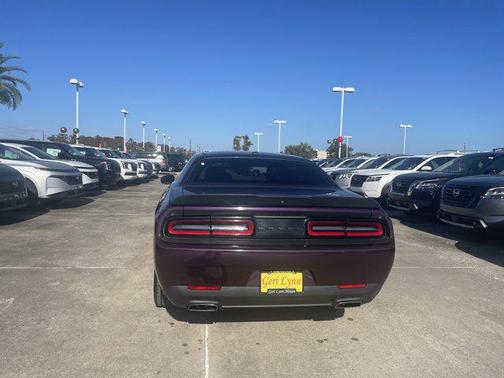2020 Dodge Challenger SXT