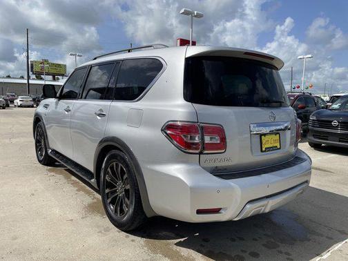 2017 Nissan Armada Platinum