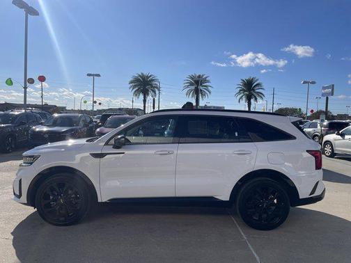 2022 Kia Sorento SX