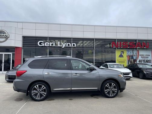 Gun Metallic 2020 Nissan Pathfinder Platinum 2WD