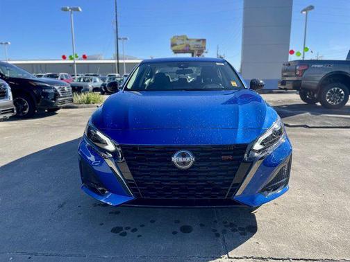 2025 Nissan Altima SR FWD