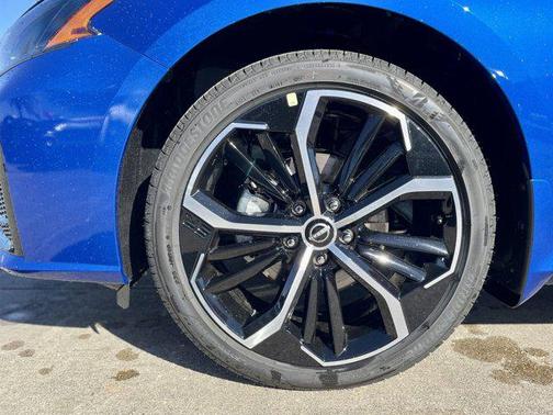 2025 Nissan Altima SR FWD