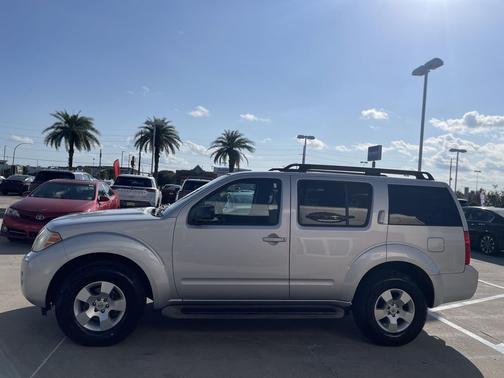 Brilliant Silver 2012 Nissan Pathfinder S