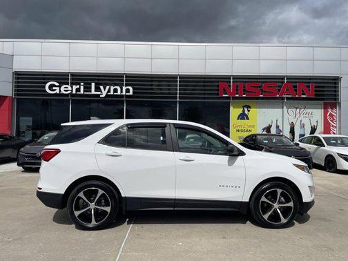 Summit White 2020 Chevrolet Equinox LS
