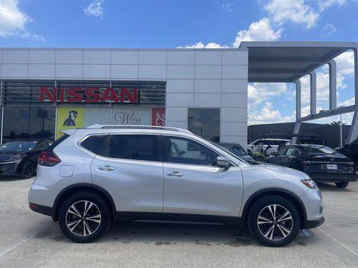 Brilliant Silver Metallic 2020 Nissan Rogue SV