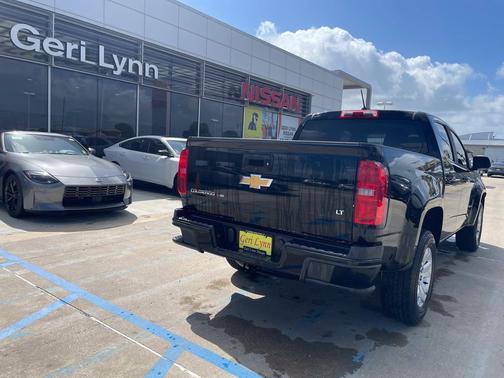 Black 2020 Chevrolet Colorado LT