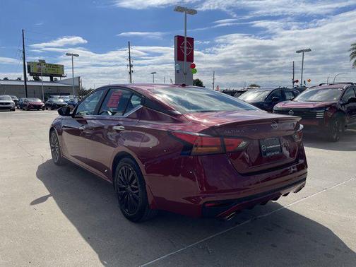 2025 Nissan Altima SV FWD