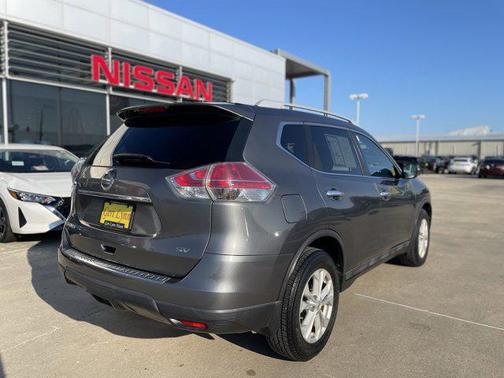 2015 Nissan Rogue SV
