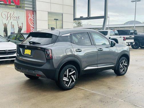Gun Metallic 2026 Nissan Kicks SV