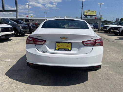 2024 Chevrolet Malibu FWD 2LT