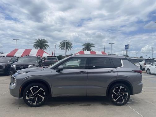 38862 2022 Mitsubishi Outlander SEL