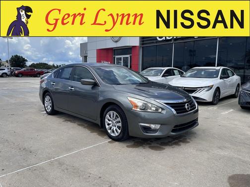 Gun Metallic 2015 Nissan Altima 2.5 S
