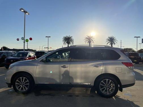 2015 Nissan Pathfinder SL