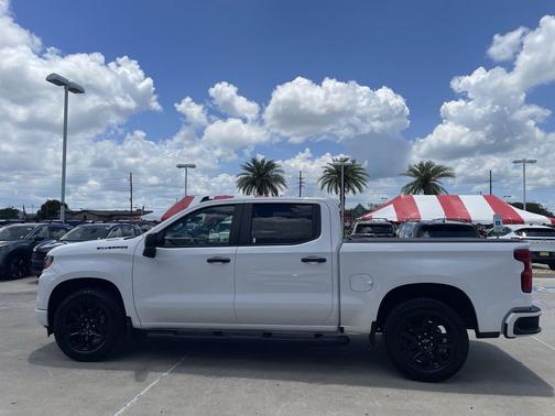 Summit White 2024 Chevrolet Silverado 1500 Custom