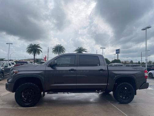 Gray 2019 Toyota Tundra SR5
