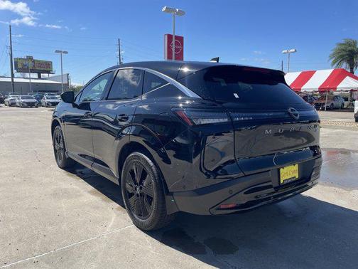 2025 Nissan Murano SV