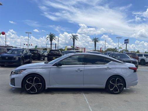 2024 Nissan Altima SR FWD