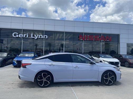 2024 Nissan Altima SR FWD