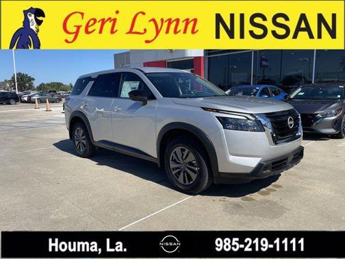 2025 Nissan Pathfinder S FWD