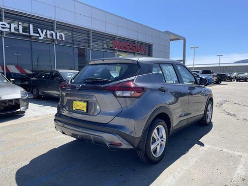 2024 Nissan Kicks S