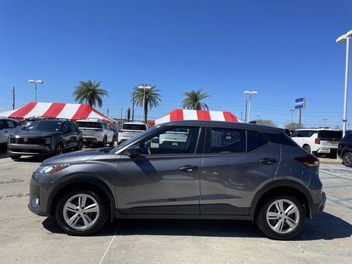 2024 Nissan Kicks S