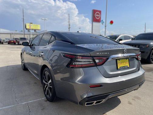 2022 Nissan Maxima SV Xtronic CVT