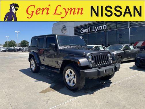 Granite Crystal Metallic Clearcoat 2014 Jeep Wrangler Unlimited Sahara
