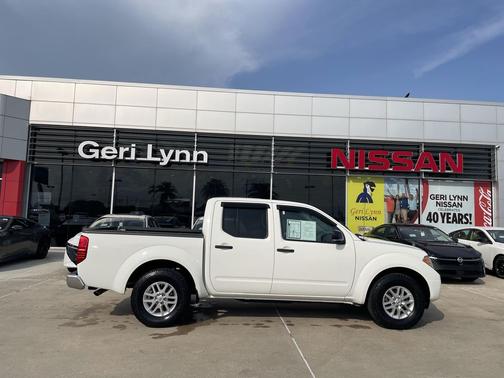 Glacier White 2019 Nissan Frontier SV