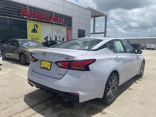 Gray Sky Pearl 2023 Nissan Altima SR VC-Turbo FWD