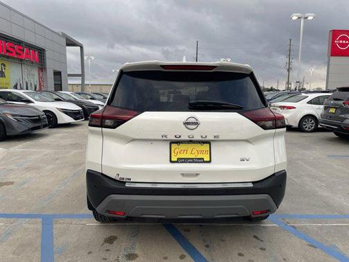 2021 Nissan Rogue SV