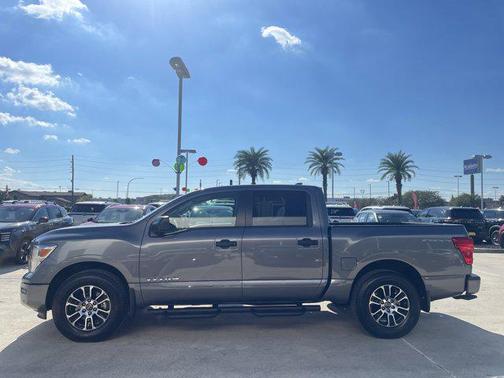 2024 Nissan Titan SV