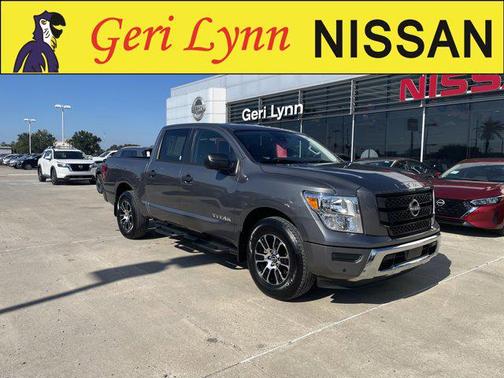 2024 Nissan Titan SV