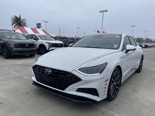 2021 Hyundai SONATA Limited