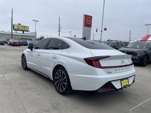 2021 Hyundai SONATA Limited