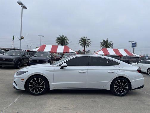 2021 Hyundai SONATA Limited