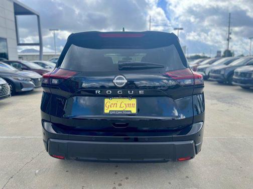 2025 Nissan Rogue S