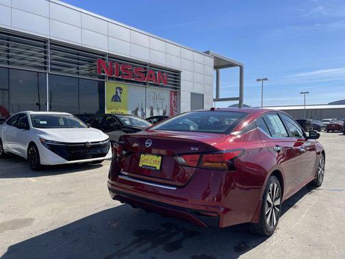 2021 Nissan Altima 2.5 SV