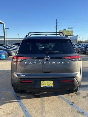 2025 Nissan Pathfinder SV FWD