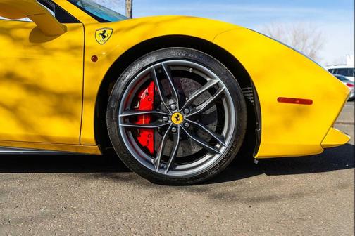 2017 Ferrari 488 Spider Base