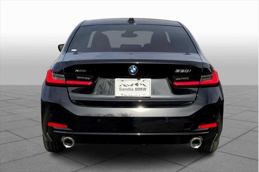 2025 BMW 330 i xDrive