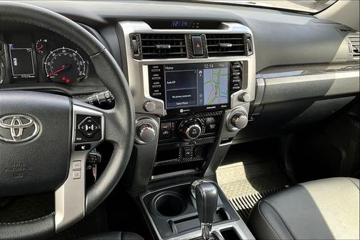 Super White 2020 Toyota 4Runner SR5