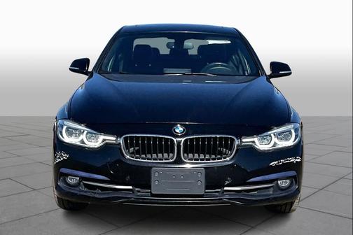 2017 BMW 330 i xDrive