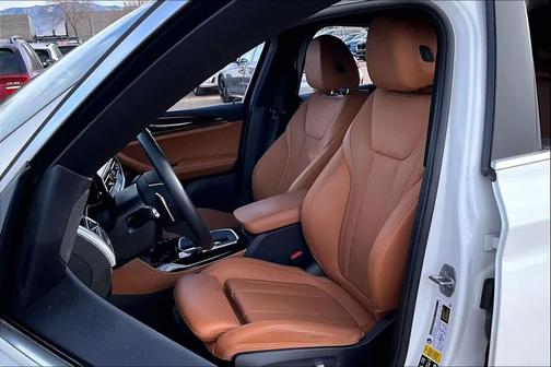 2023 BMW X4 xDrive30i