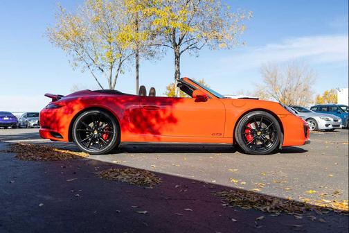 2018 Porsche 911 Carrera GTS