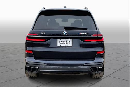 2024 BMW X7 M60i