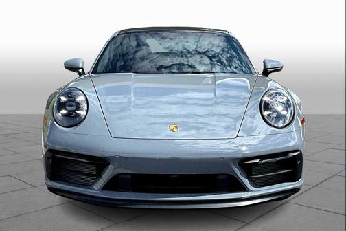 2023 Porsche 911 Carrera GTS
