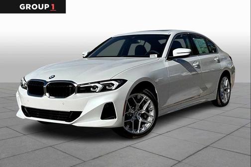 2026 BMW 330 i xDrive